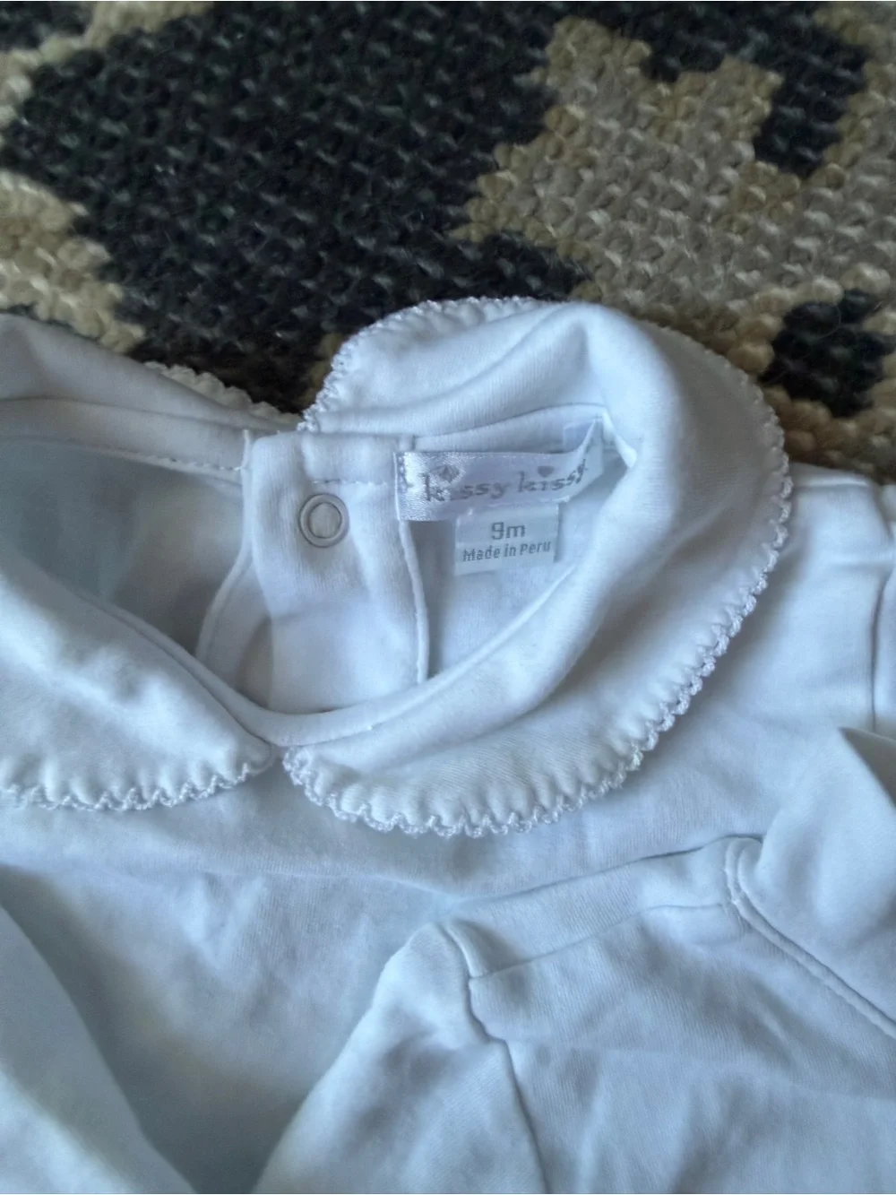 3 Kissy Kissy Peter Pan Collar
